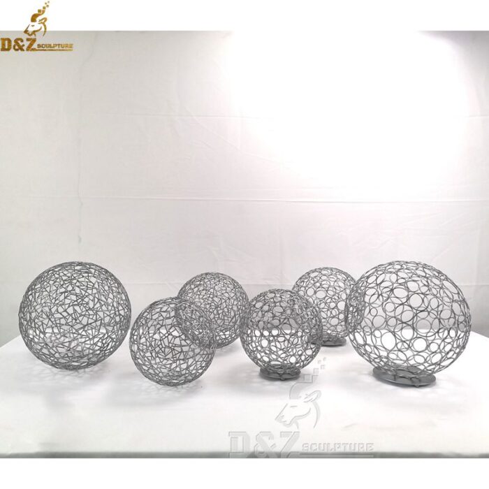art wire sculpture sphere sculpture metal wire sculpture DZM 096