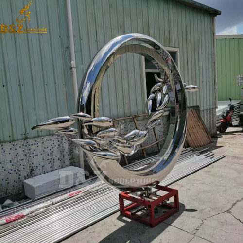 stainless steel sculpture art fish around this circle mirror finishing sculpture DZM 1009
