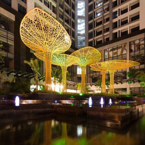 metal tree sculpture