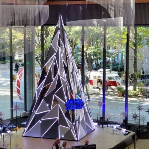 christmas tree light sculpture