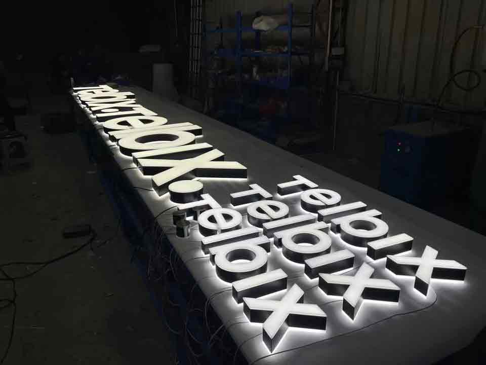 Customized large company logos: creative sculptures for displaying brand Image DZM-1478
