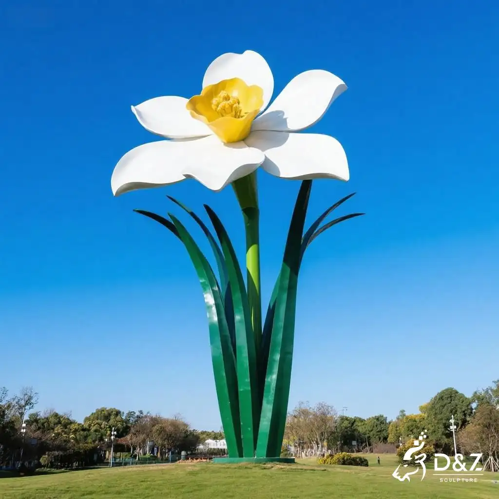 10 Large Metal Flower Sculptures for Outdoor Landmarks 5